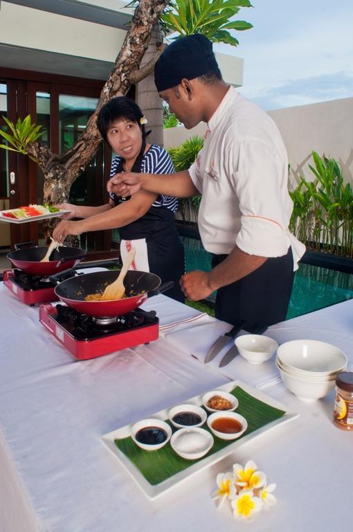 Avani Seminyak Bali Resort - CHSE Certified Esterno foto